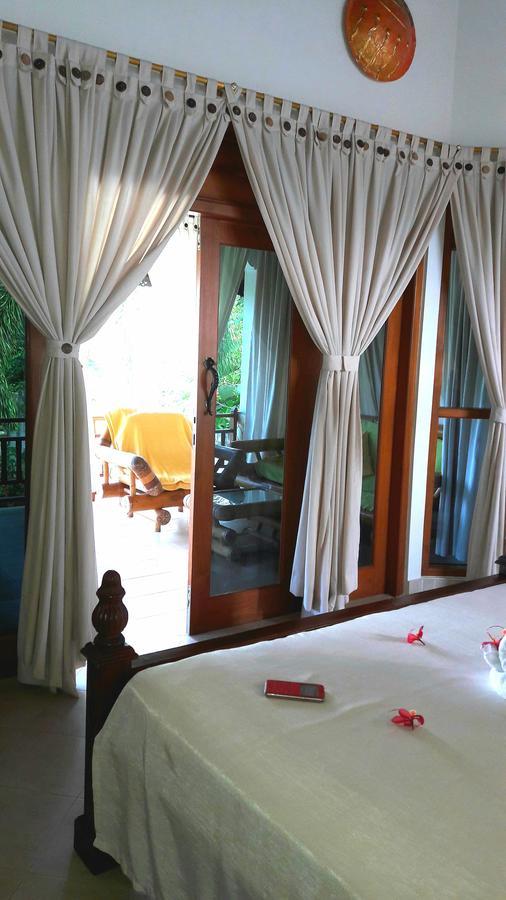 Villa Jakaranda And Villa Marakuya โลวินา ภายนอก รูปภาพ